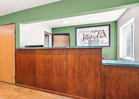 SureStay Plus Hotel by Best Western Bettendorf 3