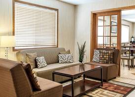 Quality Inn & Suites Davenport near I-80 2