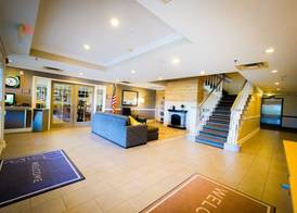 Country Inn & Suites by Radisson, Burlington Elon , NC 3