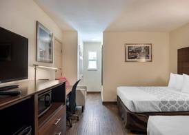 Downtown Hollywood Gardens Inn & Suites 5