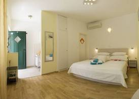 Central Old Town Rooms 5
