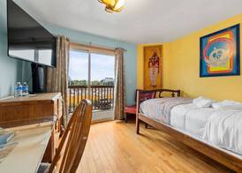 Qupqugiaq Inn 5