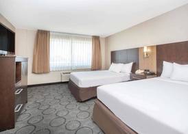 Baymont by Wyndham San Diego Downtown 3