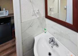 Bestway Motel 2