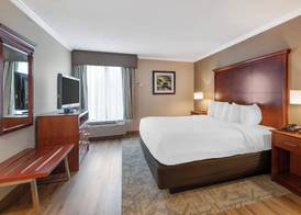 Syracuse Grand 5