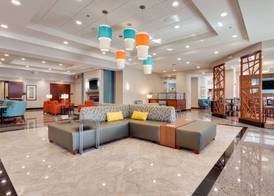 Drury Plaza Hotel St. Louis St. Charles 2