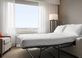 Delta Hotels by Marriott Indianapolis Airport 5