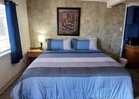 Silver Lakes Inn 4