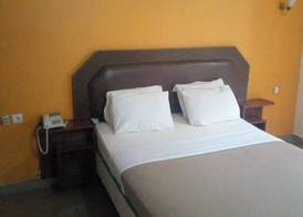 Zambezi Inn Airport Hotel 3