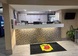 Super 8 by Wyndham Mundelein/Libertyville Area 3