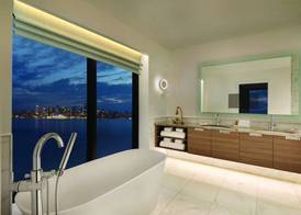 Seaside Hotel North Vancouver 5