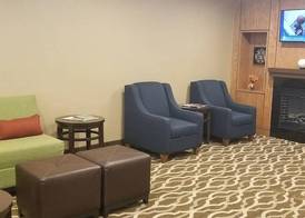 Comfort Inn & Suites North Dallas-Addison 2