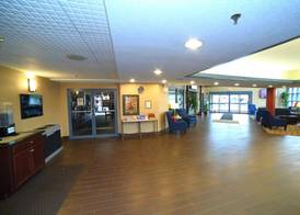 Comfort Suites Bethlehem Near Lehigh University and LVI Airport 2