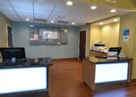Holiday Inn Express & Suites HIGH POINT SOUTH by IHG 2