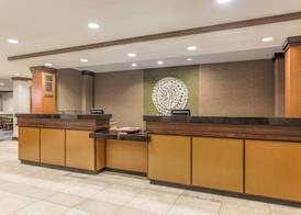 Fairfield Inn and Suites by Marriott Madison East 2