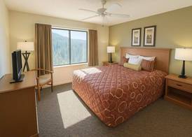 Crown Point Resort 5