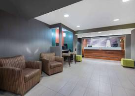 La Quinta by Wyndham Erie 5