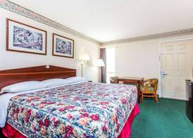 Days Inn by Wyndham Cornelia 5
