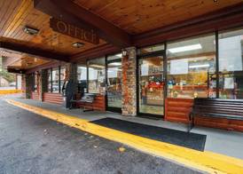 Quality Inn Creekside - Downtown Gatlinburg 5