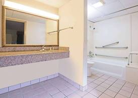 Days Inn by Wyndham N.W. Medical Center 4