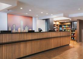 Fairfield Inn & Suites by Marriott Dallas Downtown 4