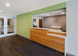 WoodSpring Suites Wixom - Novi 2