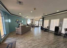Days Inn by Wyndham Georgetown 3