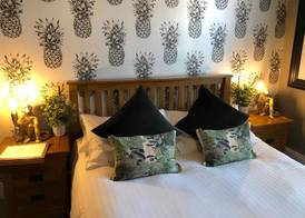 The Wheatsheaf Pub, Kitchen & Rooms 3