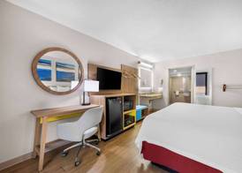 Days Inn by Wyndham Raleigh Midtown 5
