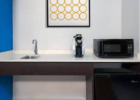 Holiday Inn Express MIAMI AIRPORT DORAL AREA by IHG 4