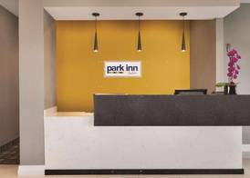 Park Inn by Radisson Brampton, ON 3