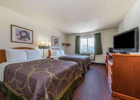 Super 8 by Wyndham Denton 5