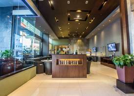 The B Hotel Alabang 4
