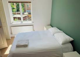 Beautiful 2-bed Villa in Coventry 2