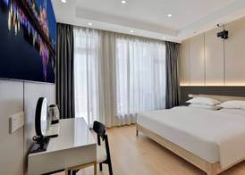 Yinshu Lunas Vila Courtyard Garden Resort Hotel (Shanghai International Tourism Resort Branch) 4