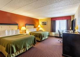 Quality Inn & Suites Lincoln South 5
