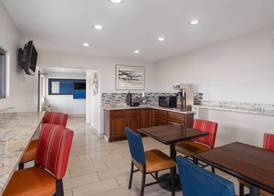Travelodge by Wyndham Albuquerque West 3