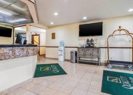 Quality Inn & Suites Lacey Olympia 2