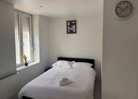 Calais Room 2