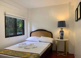 Courtyard Hotel 5