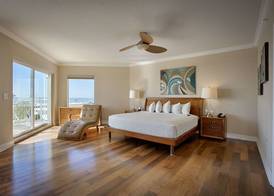 Crystal Palms Beach Resort 5
