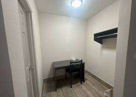 Econo Lodge St. Petersburg Central 3
