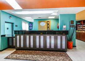 Comfort Suites Tampa - Brandon 3