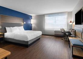 Tru by Hilton Perrysburg Toledo 5