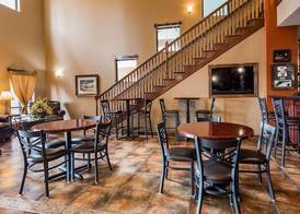 Best Western Plus Country Inn & Suites 4