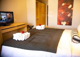 Highlander Hotel 5