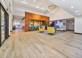 Holiday Inn Express PALESTINE by IHG 5