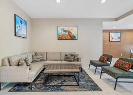 Best Western Valencia/Six Flags Inn & Suites 2
