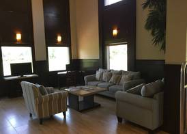 Days Inn by Wyndham Brooksville 2