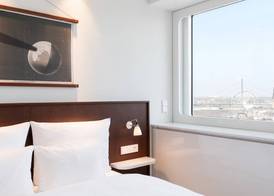 Ruby Luna Hotel Dusseldorf by IHG 3